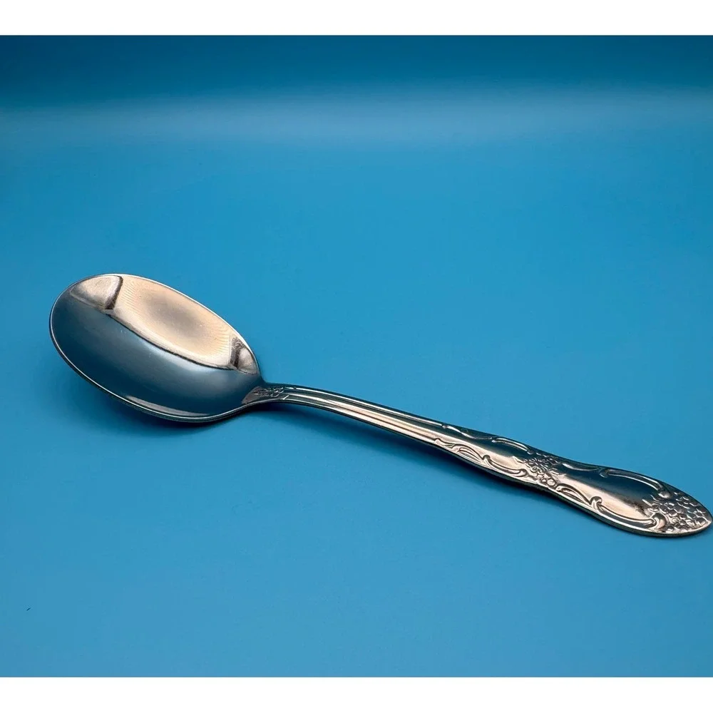 Oneida Venus Sugar Spoon Oneidacraft Deluxe Stainless Steel Floral Silver 6in